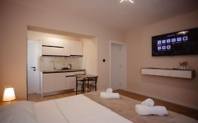 City Center Studio Apartments