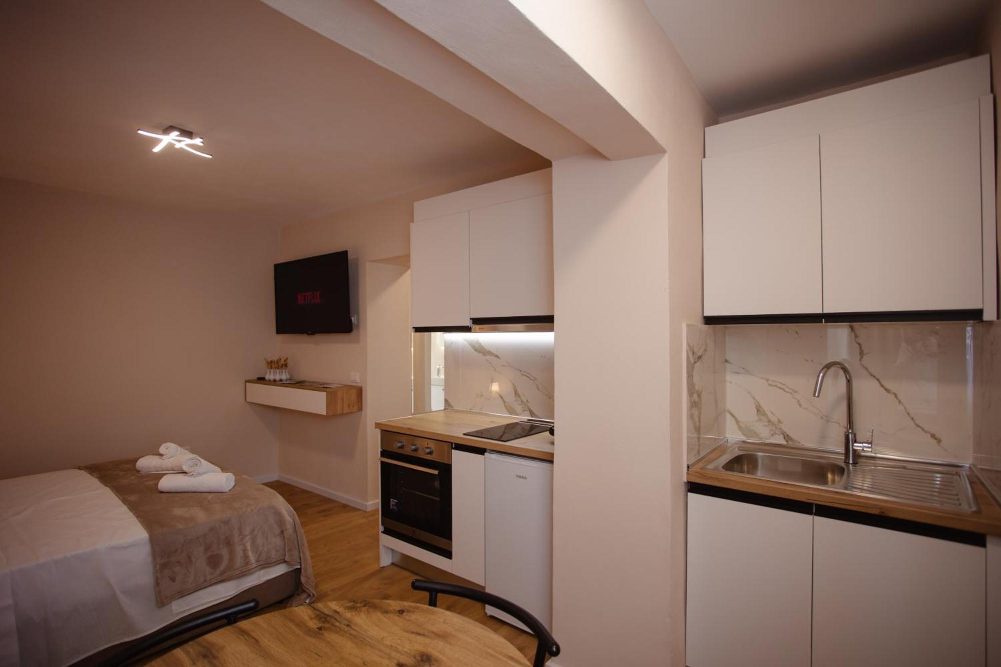 City Center Studio Apartments Shkodra Exterior foto