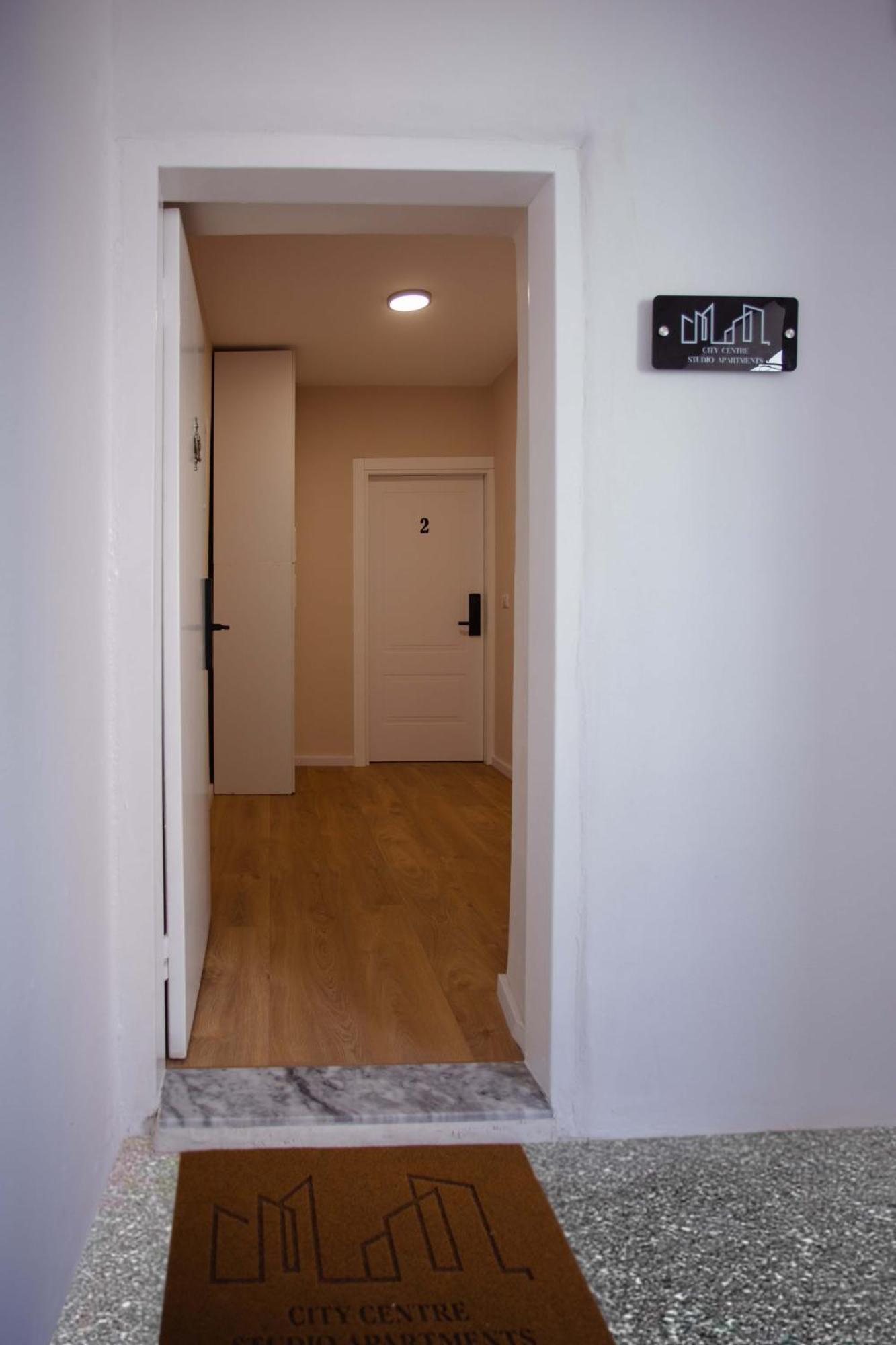 City Center Studio Apartments Shkodra Exterior foto