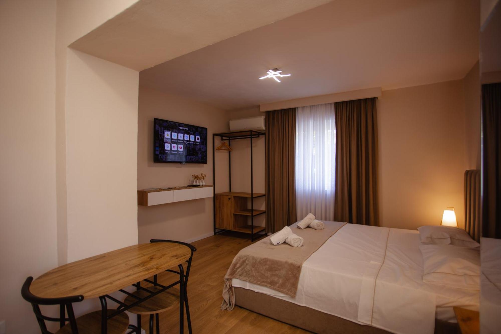 City Center Studio Apartments Shkodra Exterior foto